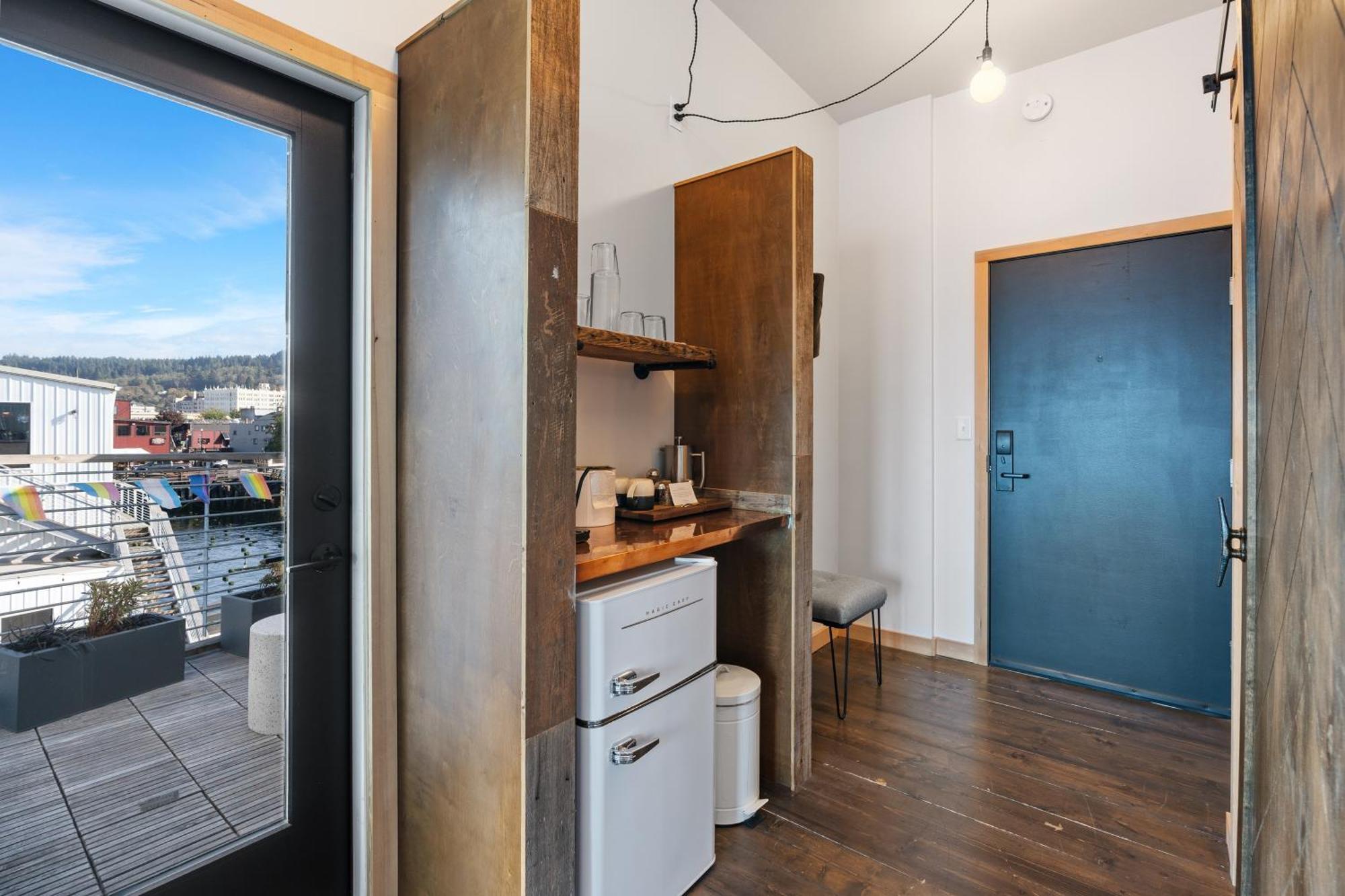 Bowline Hotel 아스토리아 외부 사진