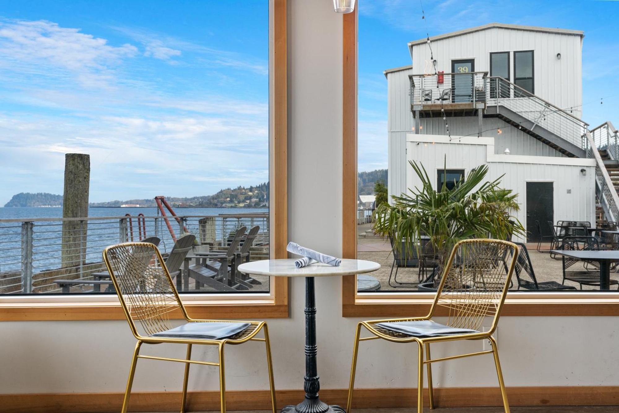 Bowline Hotel 아스토리아 외부 사진
