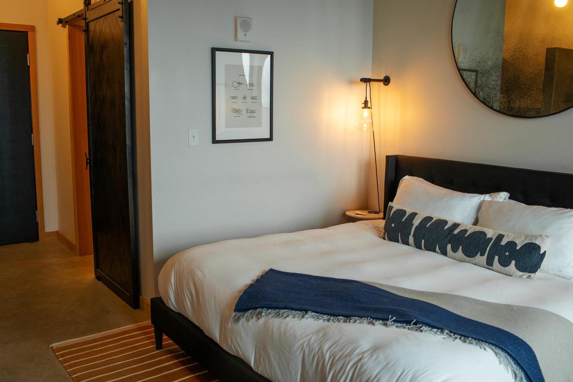 Bowline Hotel 아스토리아 외부 사진
